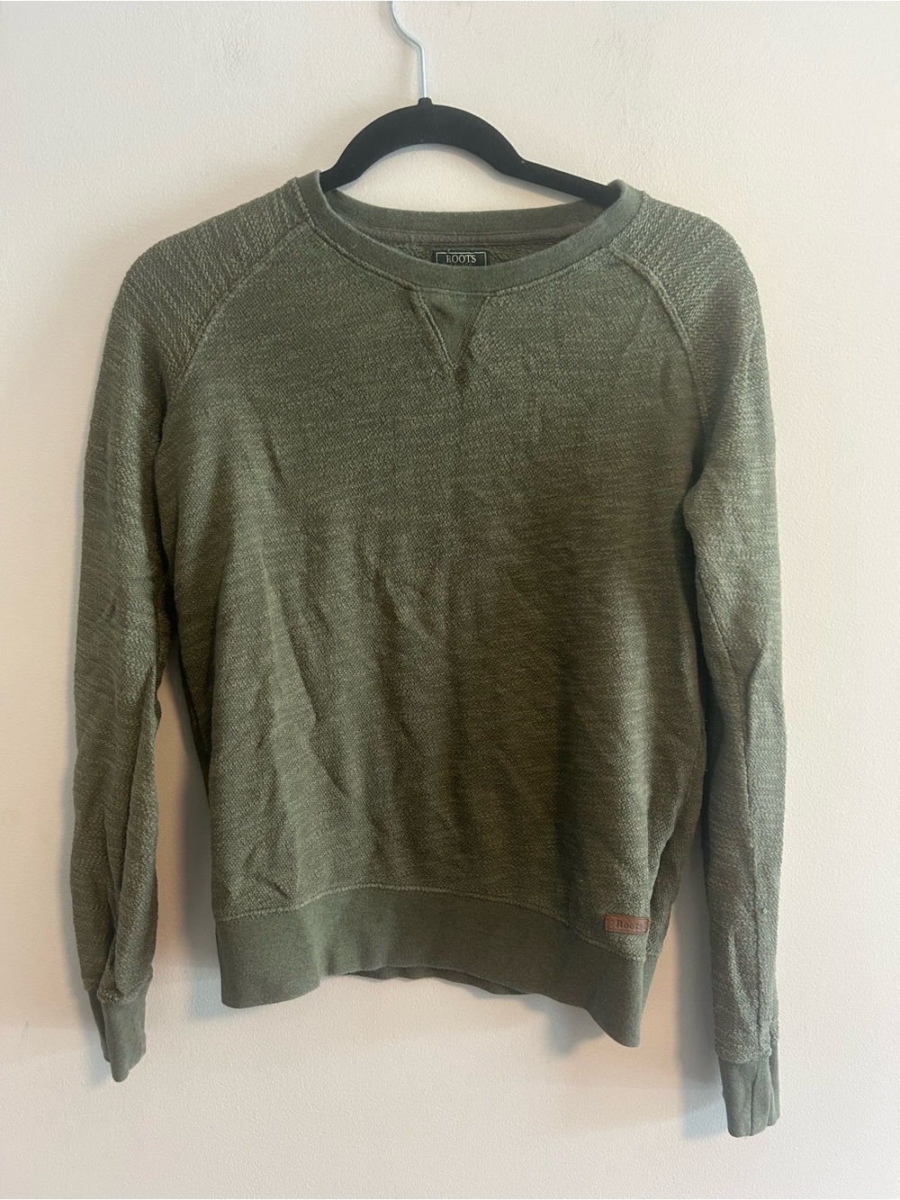 Roots xs Olive green Crewneck knit long sleeve shirt